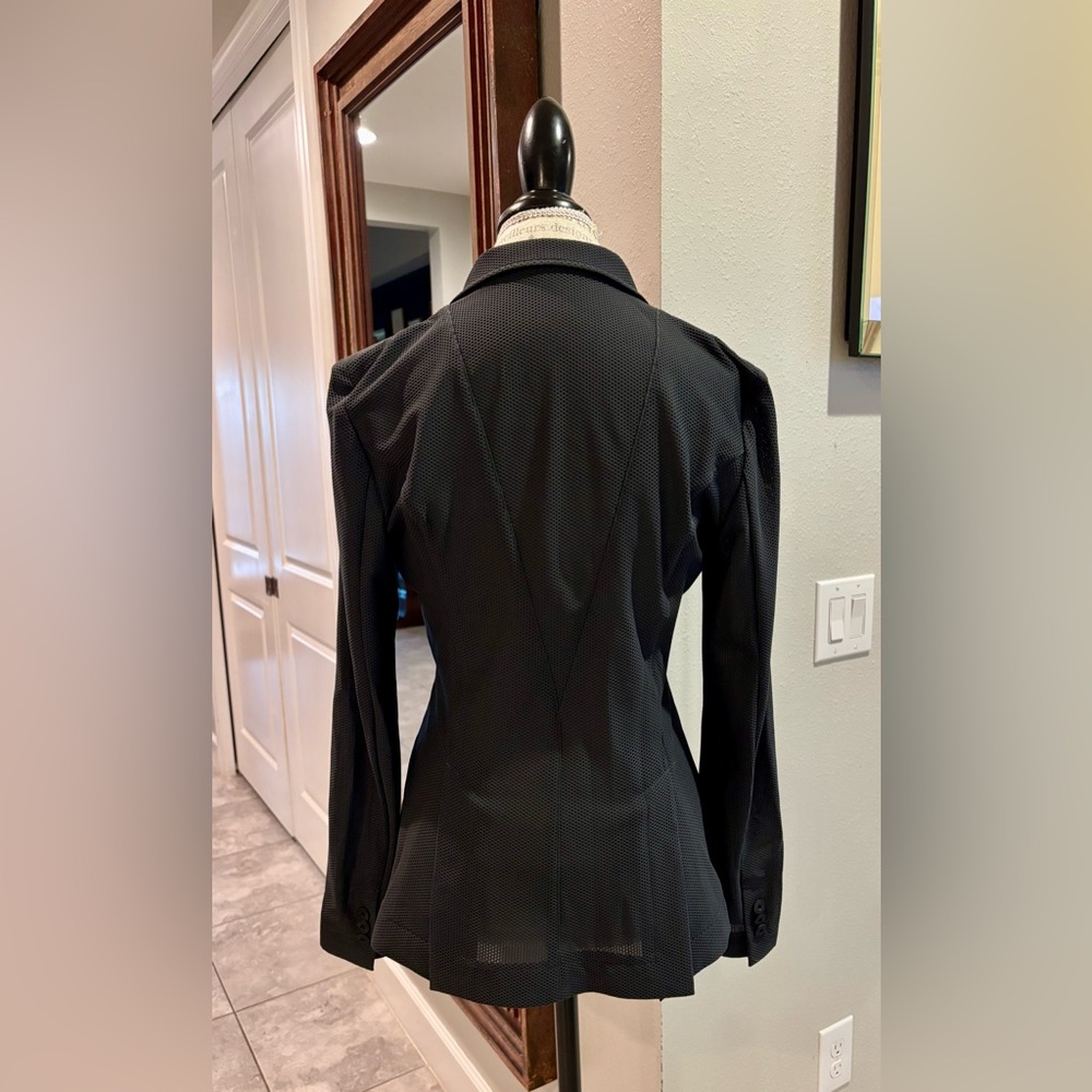 RJ Classics Ladies Harmony Mesh Show Coat 8R - Picture 3 of 8